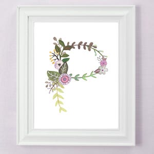 P - impression d'art lettre floral - décoration de chambre de filles - initiale botanique décorative - art mural enfant ou bébé dans des couleurs douces