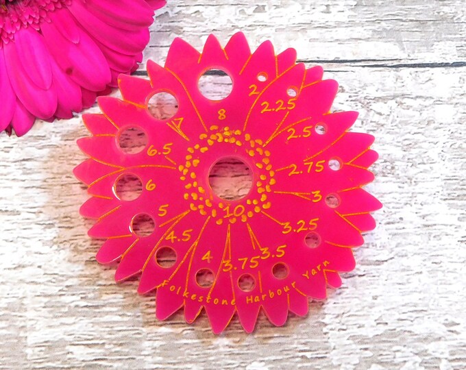 SALE Gerbera Flower Knitting Needle Gauge  Metric   Fuchsia Pink