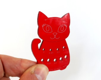 Bella Cat Knitting Needle Gauge: Red Translucent Metric Sock Knitter Tool