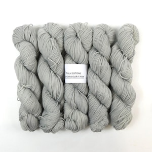Beach Hut Grey White Variegated Merino Blend DK 100g