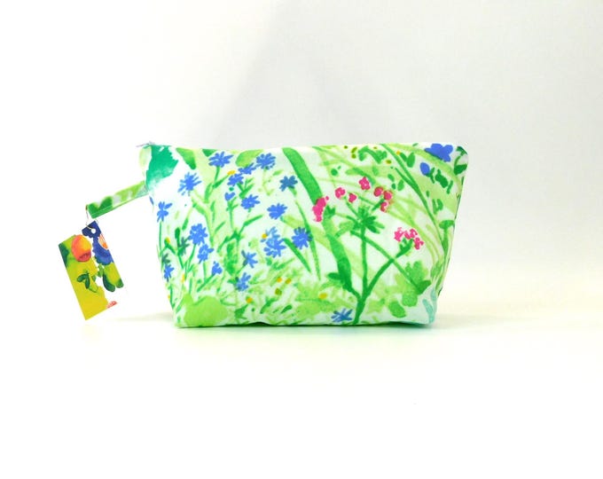 Marimekko Kesanto Fabric Zip Pouch  2 options    Green Pink Yellow