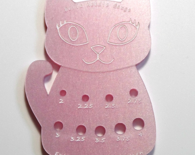 Bella Cat Sock Knitting Needle Gauge Metric  Baby Pink Iridescent Pearl