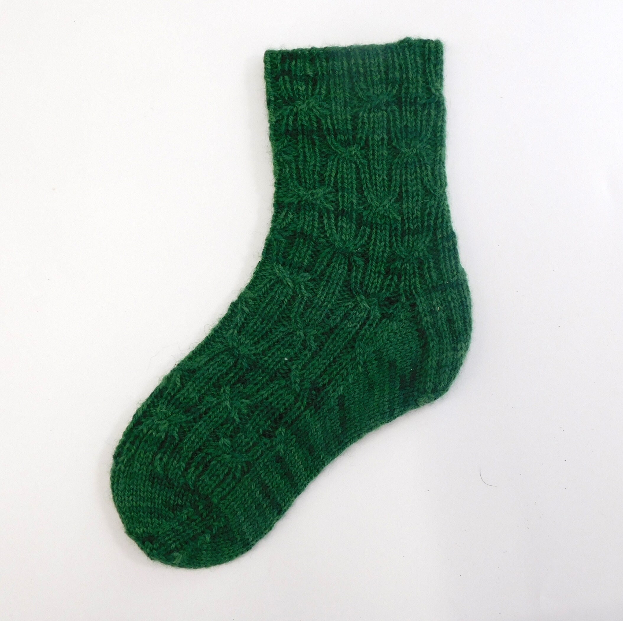 Emerald Green Semi-solid Romney Sock Weight Wool Yarn 100g 