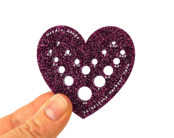 Pink Glitter Heart Knitting Needle Gauge Metric