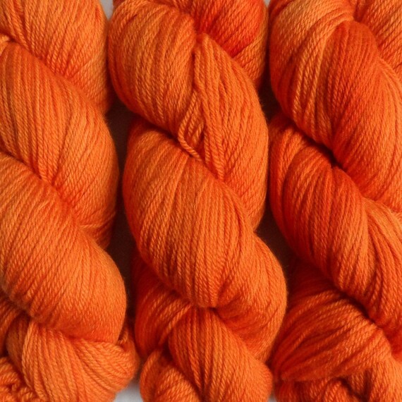 Saffron Orange Super Chunky Merino Wool Yarn 100g 
