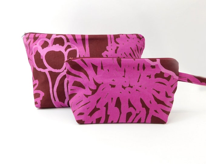 Marimekko Englantilanen Puutarha Fabric Zip Pouch  2 sizes    Pink Burgundy