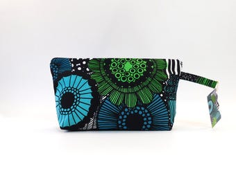 Marimekko Siirtolapuuharta Fabric Zip Pouch  4 options    Green Teal Black White