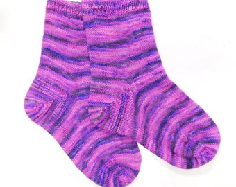 Simple Short Row Sock Knitting Pattern 4 sizes    PDF  Instant Download