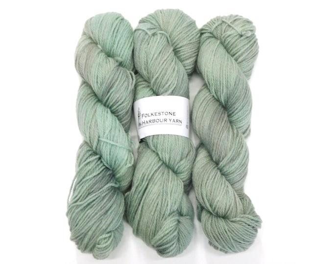 Mountain Green Kent Romney DK Weight Yarn 100g Skein