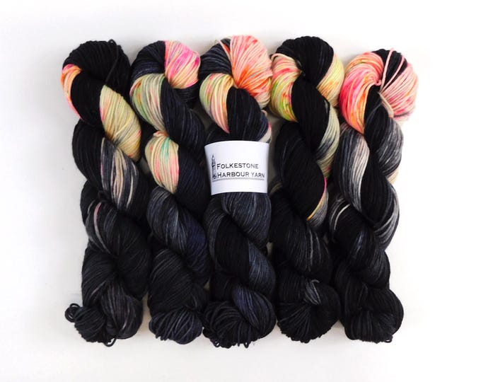 Silent Disco Black Speckled Merino Blend DK 100g Fluorescent