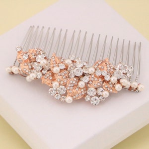 Pearl and Crystal hair comb Side bridal hair comb Rhinestone Wedding comb Side hair comb Wedding headpiece Bridal hair accessories floral Rose gold tone