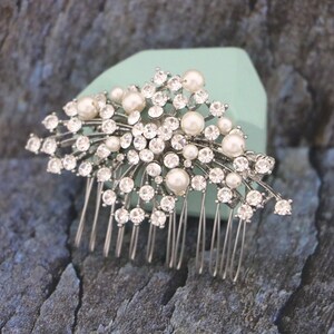 wedding silver hair piece Bridal Hair Clips and Combs Side bridal headpiece Pearl Wedding hair comb Crystal Bridal comb Rhinestone hair comb