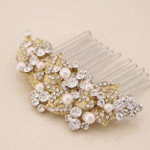 Pearl hair comb Gold veil comb Side bridal headpiece Wedding hair accessories floral Wedding hair comb Rhinestone Bridal hair comb hairpiece image 4