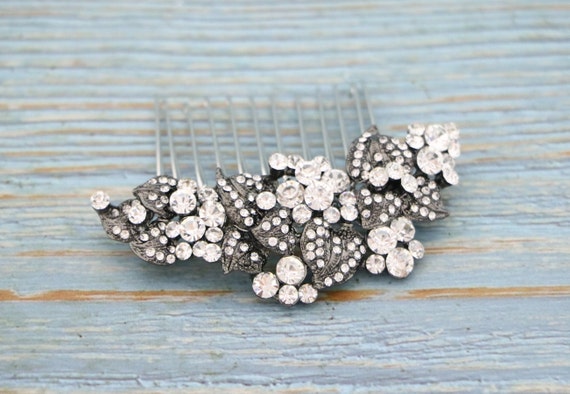 Bridal Crystal Leaf Hair Comb - Silver Tone Crystal Leaf Bridal Hair Comb: Silver Wedding Hair Piece  main image 4