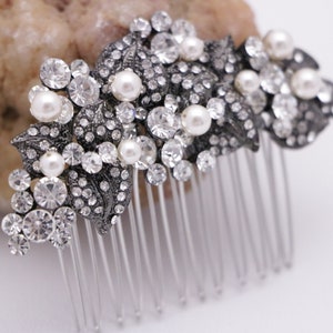 Pearl hair comb Gold veil comb Side bridal headpiece Wedding hair accessories floral Wedding hair comb Rhinestone Bridal hair comb hairpiece Black tone