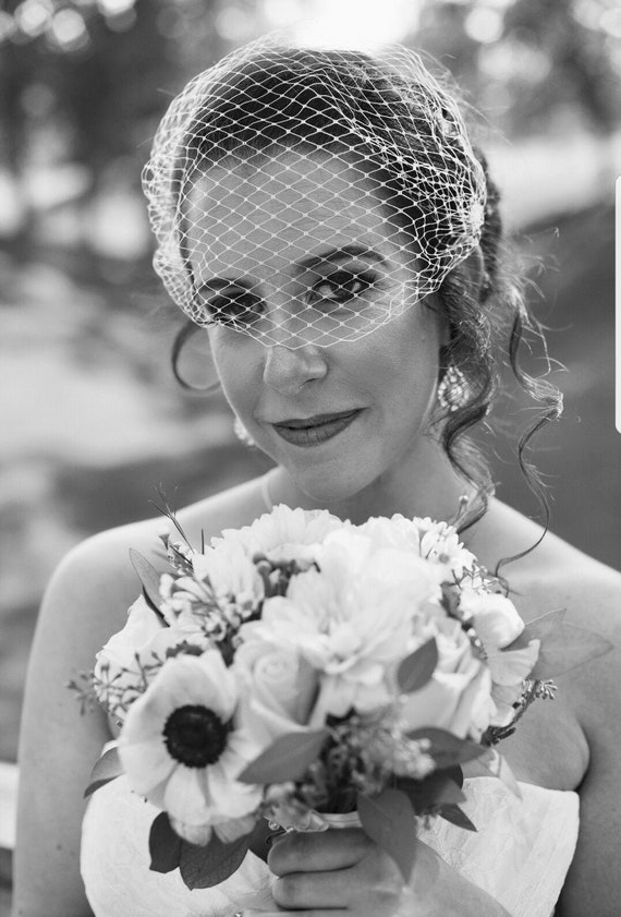 Bridal fascinators veil White birdcage veil Wedding hair comb Ivory