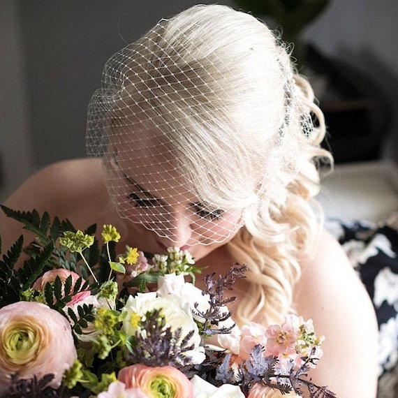 Bridal Veil Hair Comb in Ivory Unsutuo Wedding Veil Comb Bridal Cathedral Veil 1 Tier Drop  main image 4