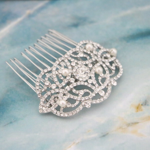 Bridal veil comb Small Wedding hair piece Bridal hair accessories floral Wedding hair comb Pearl side comb Wedding hair jewelry Bridal comb