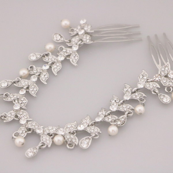 Silver Wedding hair chain Crystal and pearl hair chain Rhinestone hair chain Crystal headpiece hair chain Bridal hair chain Wedding comb in