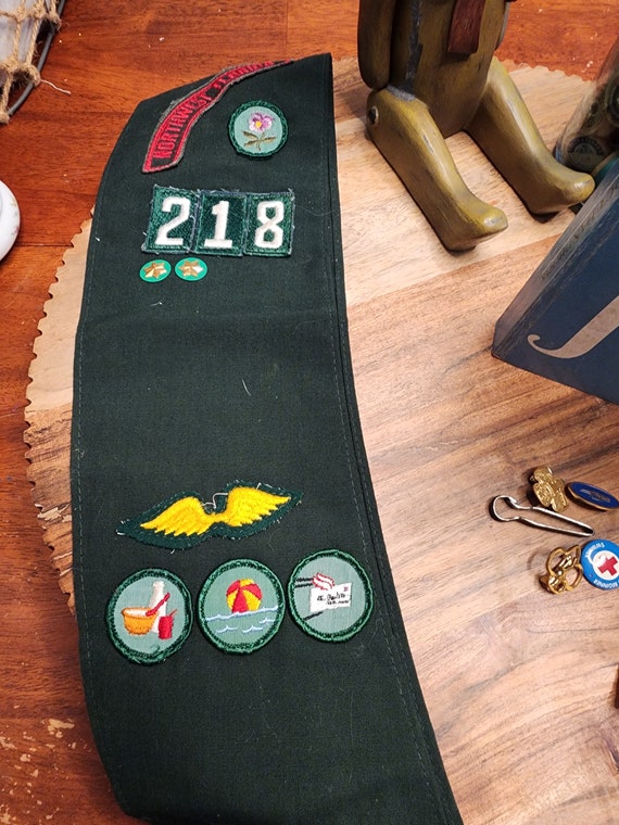 1960's GIRL SCOUT Sash With Merit Badges AND Pins - image 1