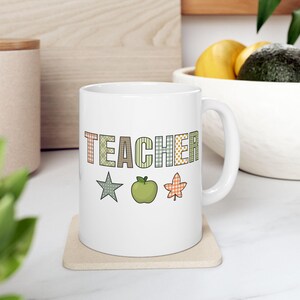 Teacher Retro Patchwork Star Leaf Apple mug | Back to school plaids polka dots pastels teacher appreciation gift coffee cup