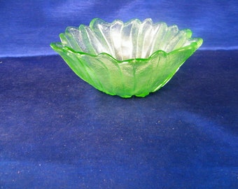 Green Depression Glass Candy Dish - Solid Green (camera reflection makes it look clear in places) see photos and description
