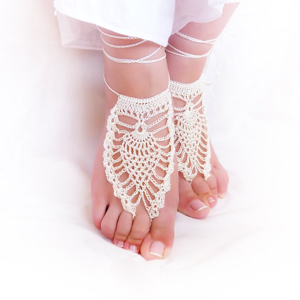 Bridal cream white barefoot crochet sandals. Beach wedding sexy foot jewelry