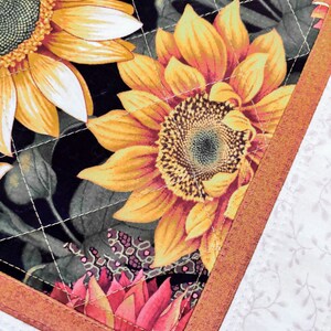 Autumn Mushroom Quilted Table Topper NCU0DDK900