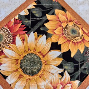 Autumn Leaf Charm Quilted Table Topper NCU0NNT987