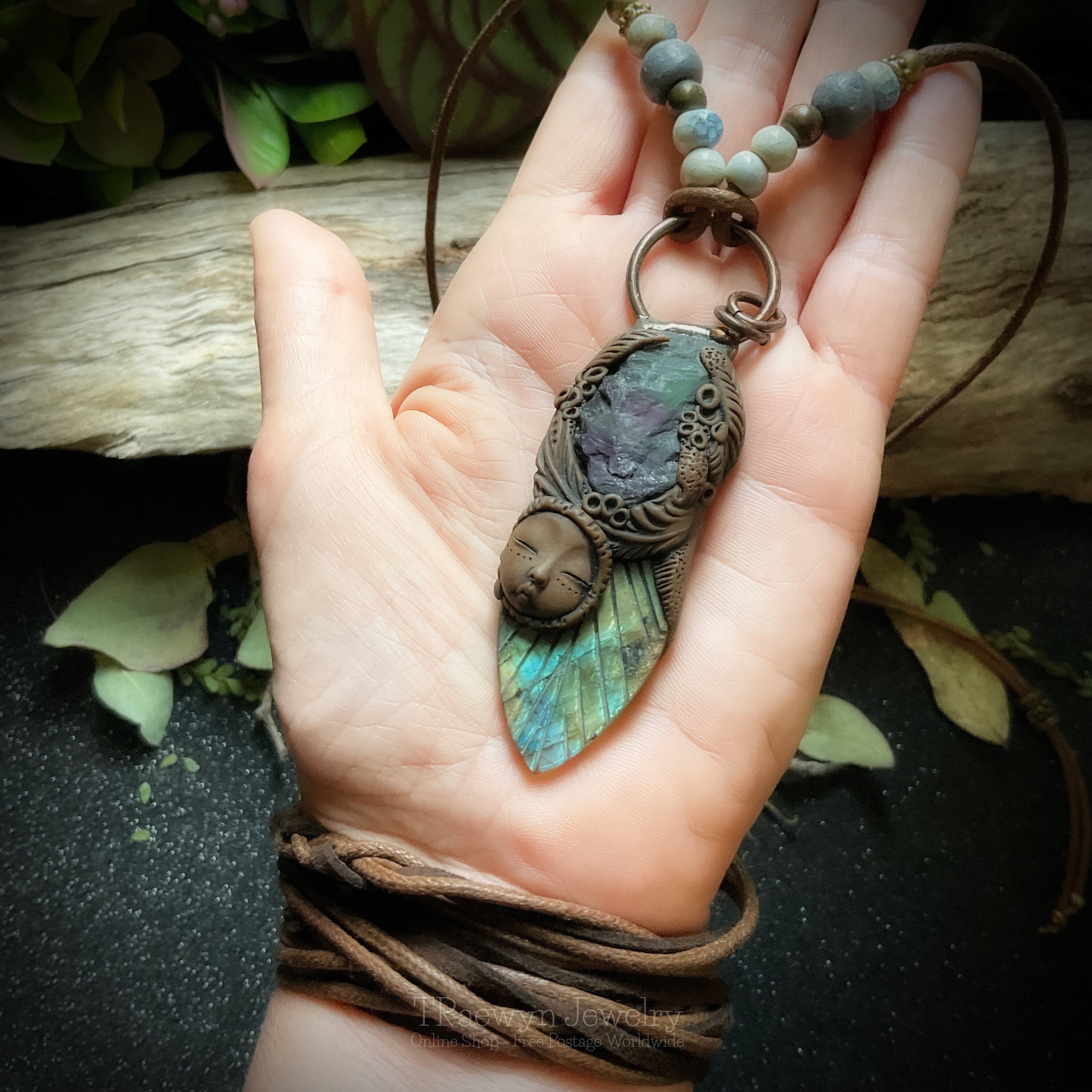 Crystal jewellery online shop sale