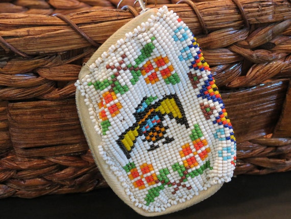 Items similar to Native American Beaded Coin Purse on Etsy