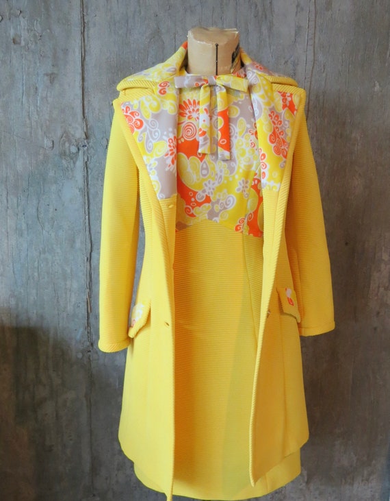 Vintage 1960s Lilli Ann Knits Yellow Suit, Lilli A