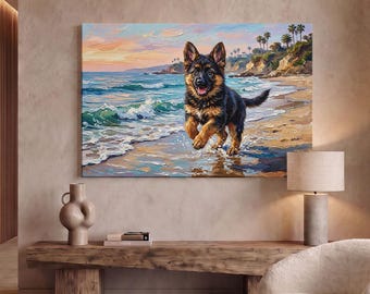 以下が含まれることがあります： 夕暮れの砂浜を走るジャーマンシェパードの子犬の油絵が描かれた長方形のキャンバスアートプリント。ターコイズブルーの波、ヤシの木が生える岩場の海岸線、柔らかなパステルカラーの空が表現されています。
