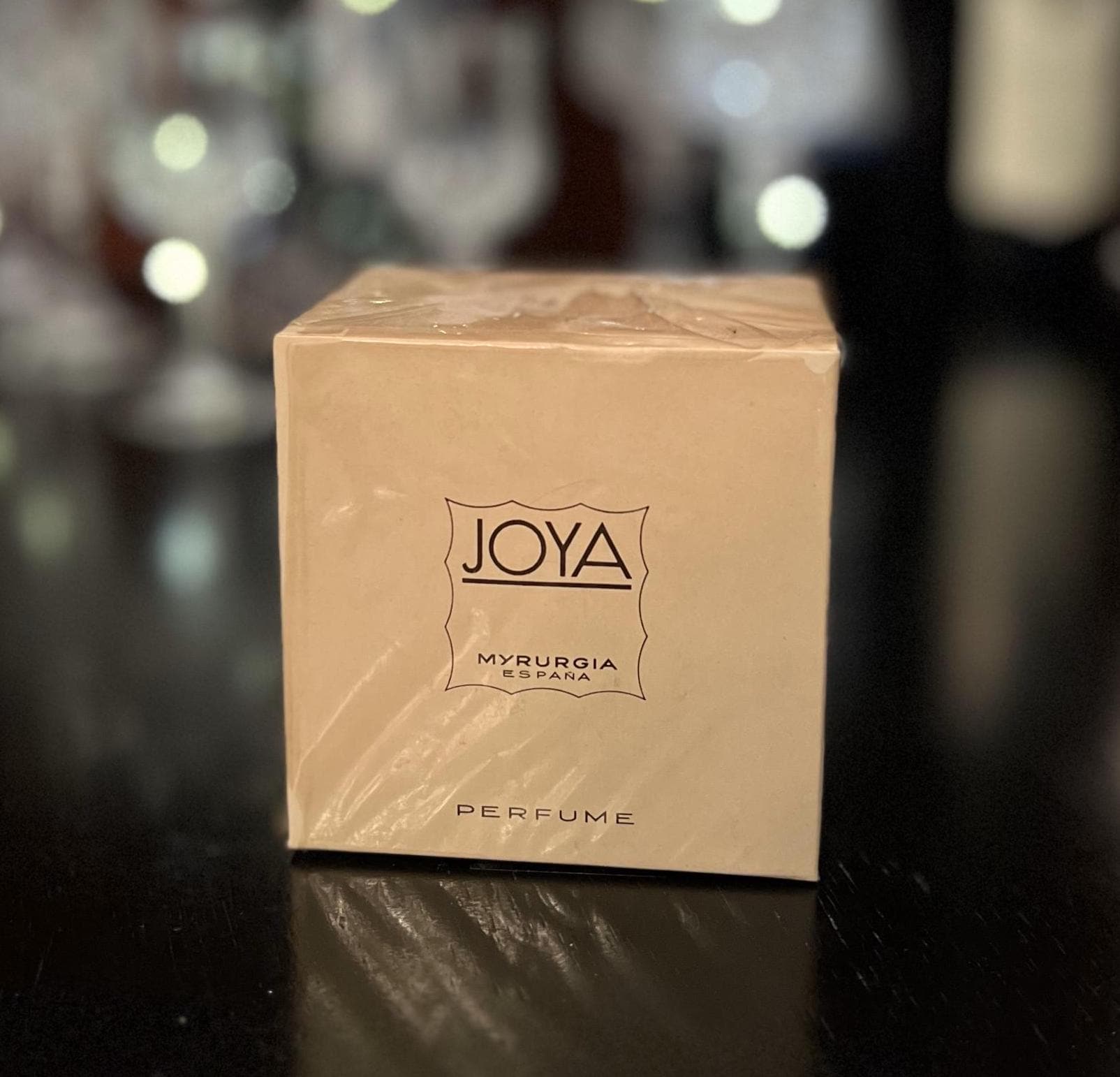 Joya Myrurgia - Etsy
