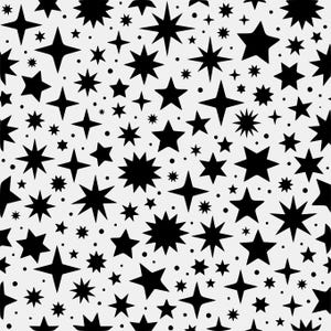 Può includere: Un motivo ripetitivo con stelle nere di varie forme e dimensioni sparse su uno sfondo grigio chiaro. Il design include stelle a cinque punte, stelle a più punte e piccoli punti neri sparsi in tutto il layout.