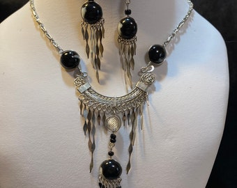 Murano glass bead Peruvian silver chain necklace set. Black