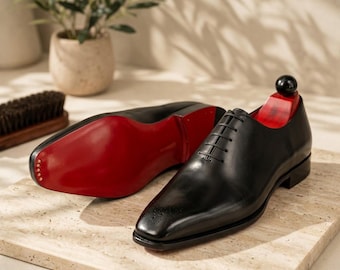 Sapatos Oxford Masculinos Pretos Wholecut | Sapatos Sociais Artesanais em Couro Genuíno | Sapatos Formais de Luxo com Sola Vermelha para Casamento e Negócios
