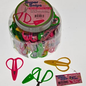 Super Sharp Mini Scissors with Cover