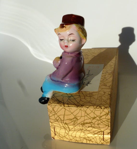 SALE! Vintage Kissing Dutch Boy Salt Shaker Made in Japan