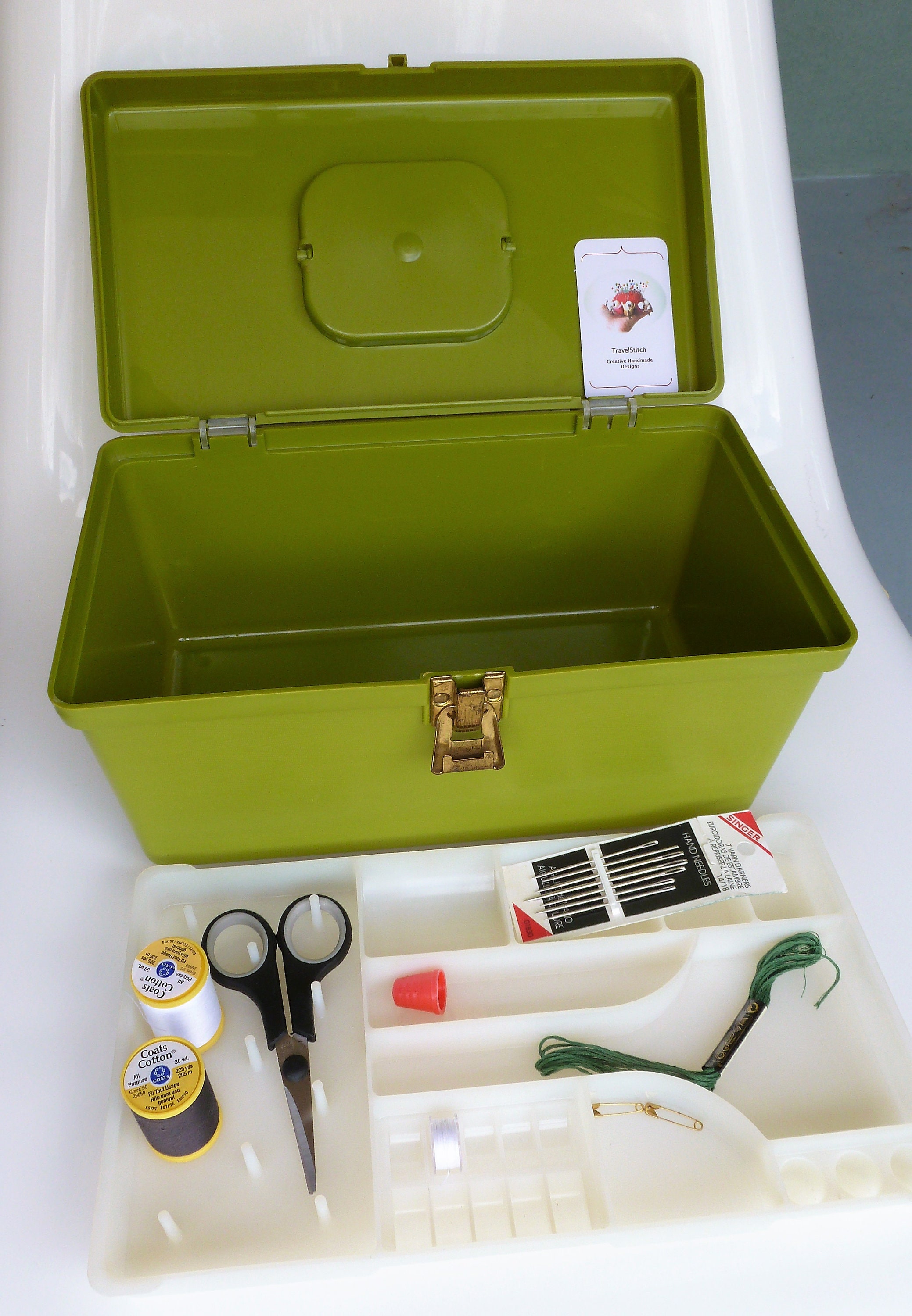 Vintage Wilhold Wilson MFG Corp Plastic Sewing Notions Box Avocado