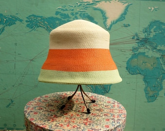 Mod Vintage 1960s Spring Summer Tricolor Raffia Straw Hat with Pleated Ribbon by Dayne