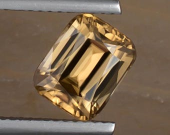 3.38ct Zircon Gemstone, 8.58x6.80x4.88mm, Golden Yellow Color Hue, Cushion Shape Gem from Sri Lanka, Natural Faceted Mineral for Jewelry