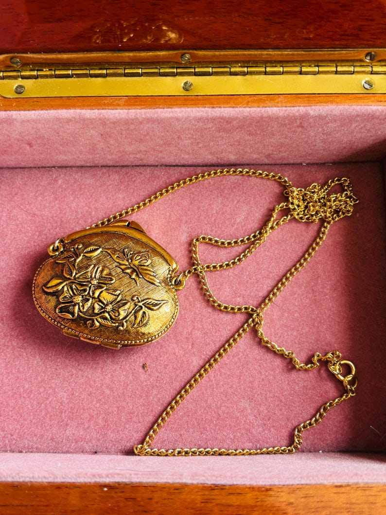 Vintage Corday Solid Perfume Purse Necklace, Gold Tone 13 Inch Chain ...
