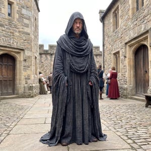 Traje de Mago com Capuz Escuro | Capa Medieval Fantástica | Roupa de Cosplay de Mago Gótico | Traje Artesanal com Capuz para Convenções