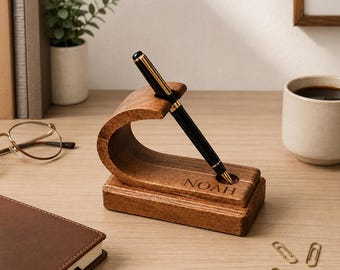 Gepersonaliseerde pennenhouder van walnoothout, houten pennenhouder met eigen naam, gegraveerde bureau-organizer, afstudeercadeau voor advocaat, leraar of kantoor