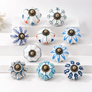 Hand Painted Ceramic Cabinet Knob, Vintage Floral Drawer Pull, Handmade Furniture Handle, Decorative Ceramic Furniture Knob, Kitchen Cabinet