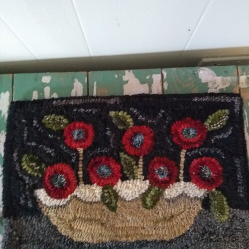 Fraktur Tulip Hand Hooked Rug Primitive Hooked Rug Etsy