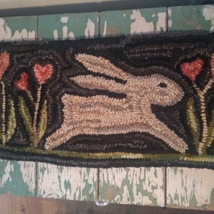 Hand hooked wool rug