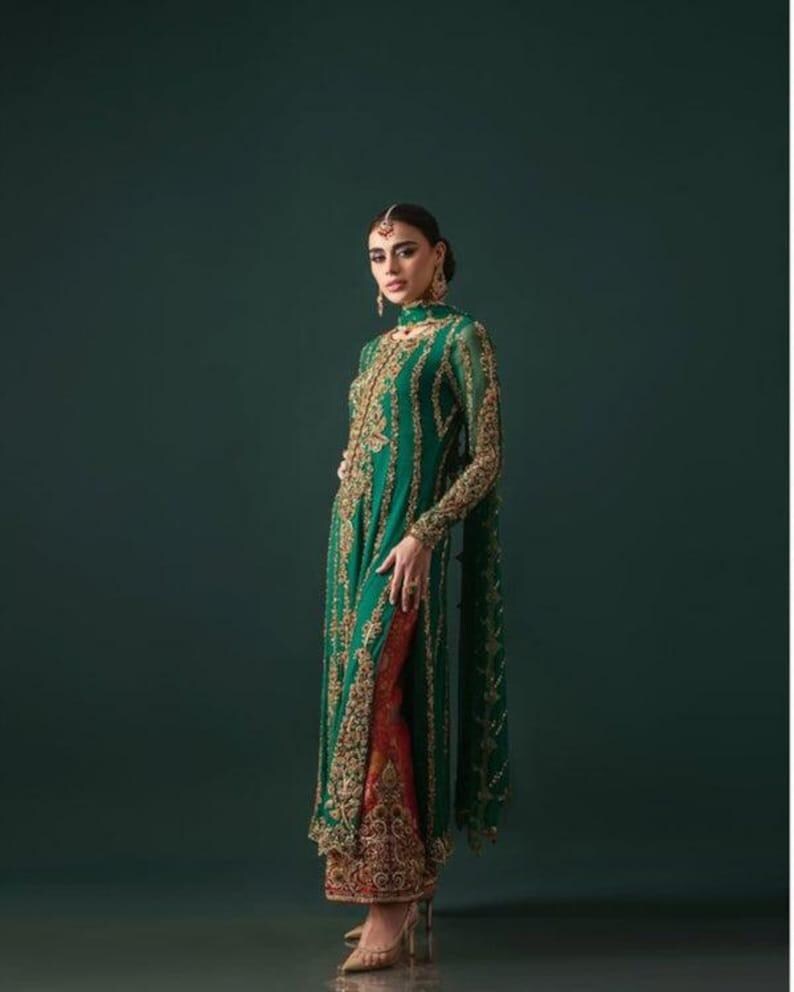 Emerald Green Pakistani Wedding Dress, Embroidered Chiffon Salwar Emerald Green Pakistani Wedding Dress, Embroidered Chiffon Salwar