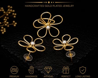 Conjunto de joyas de oro con diseño floral: anillo, pendientes de botón, diseño floral minimalista, latón chapado en oro.